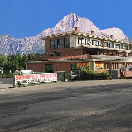 Residence La Piscina Isola del Gran Sasso d'Italia Luaran gambar