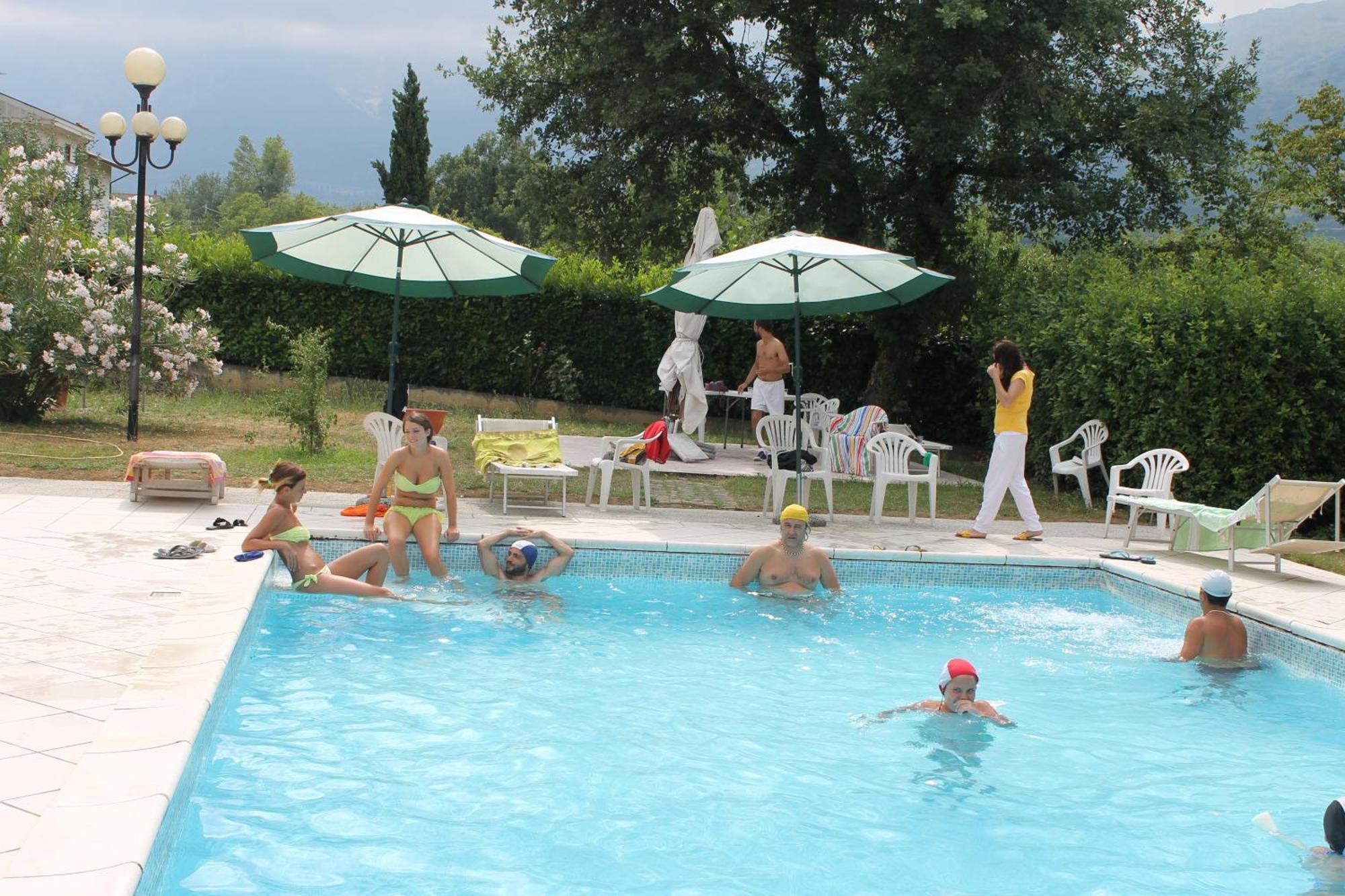 Residence La Piscina Isola del Gran Sasso d'Italia Luaran gambar
