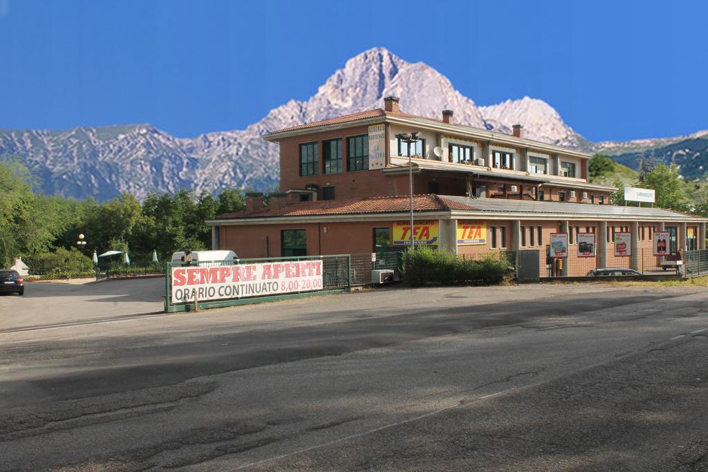 Residence La Piscina Isola del Gran Sasso d'Italia Luaran gambar