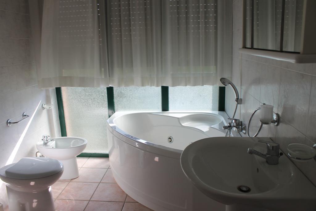 Residence La Piscina Isola del Gran Sasso d'Italia Luaran gambar