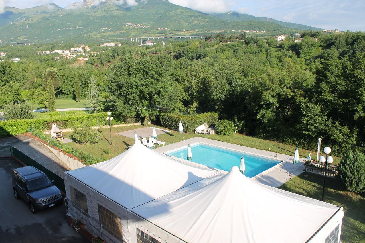 Residence La Piscina Isola del Gran Sasso d'Italia Luaran gambar